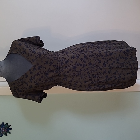 Old Navy Dresses & Skirts - Old Navy Wrap dress